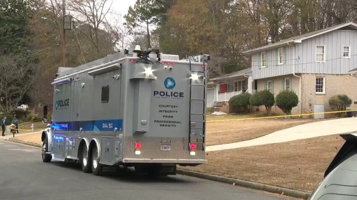 Gwinnett officer shot suspect armed with knife, police say