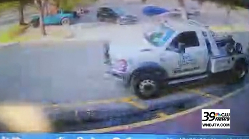 Man charged after 4-year-old left in towed car incident Sergio Suarez appeared in Broward County court after a 4-year-old girl was reportedly left in a car towed near Bistro Creole. Prosecutors charg