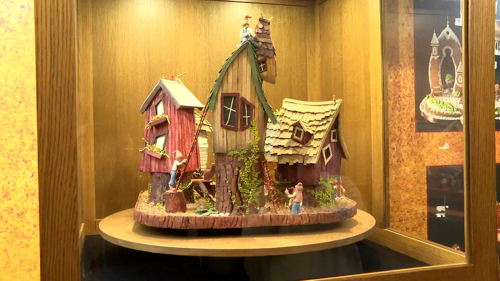 900 hours to create: See National Gingerbread House Competition winner at Omni Grove Park Inn